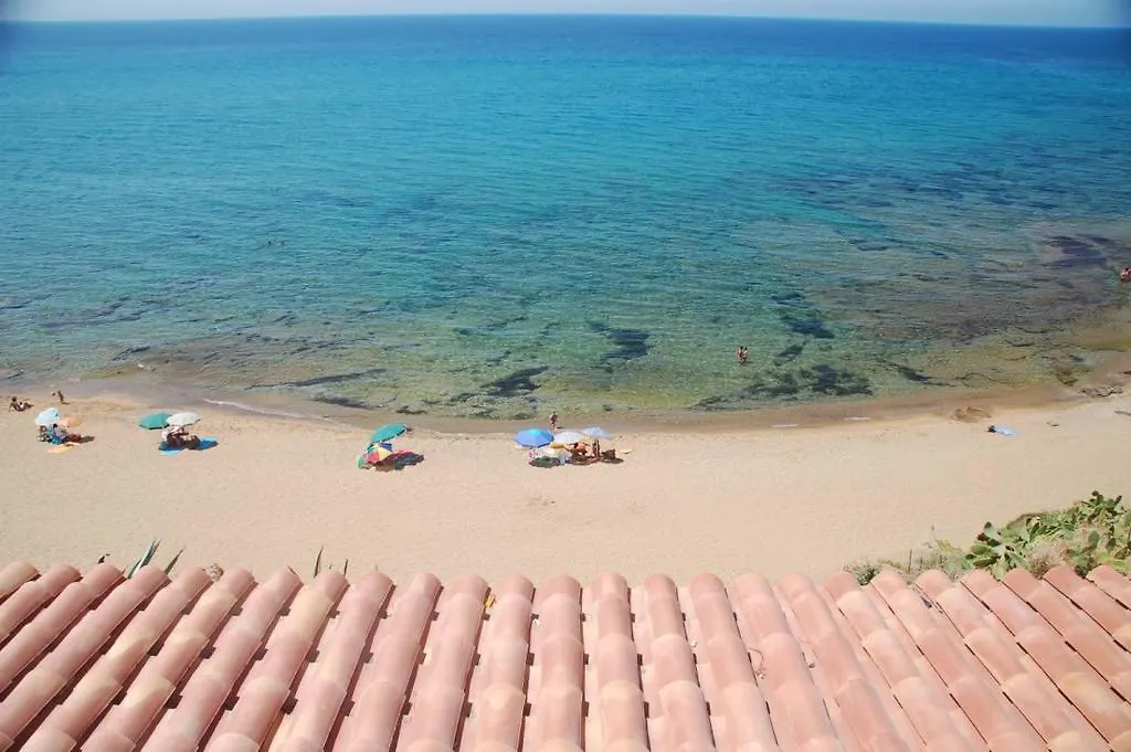 Villa Alabe - Waterfront Apartments In Bosa Porto Alabe