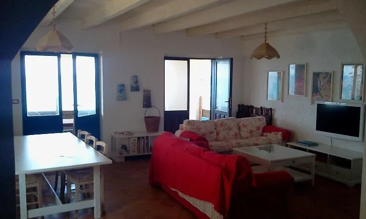 Villa Alabe - Waterfront Apartments In Bosa Porto Alabe
