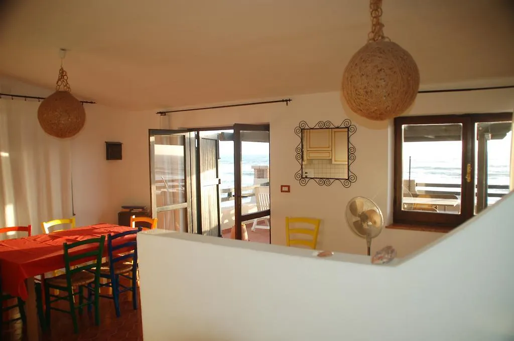 Villa Alabe - Waterfront Apartments In Bosa Porto Alabe Italia