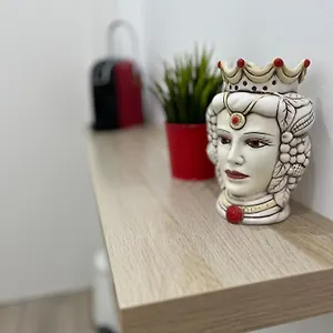 https://dimora-sicula-guest-house.taorminaitalyhotels.com