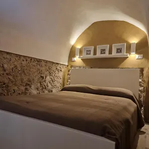 https://casa-agata-e-santo-short-lets.taorminaitalyhotels.com