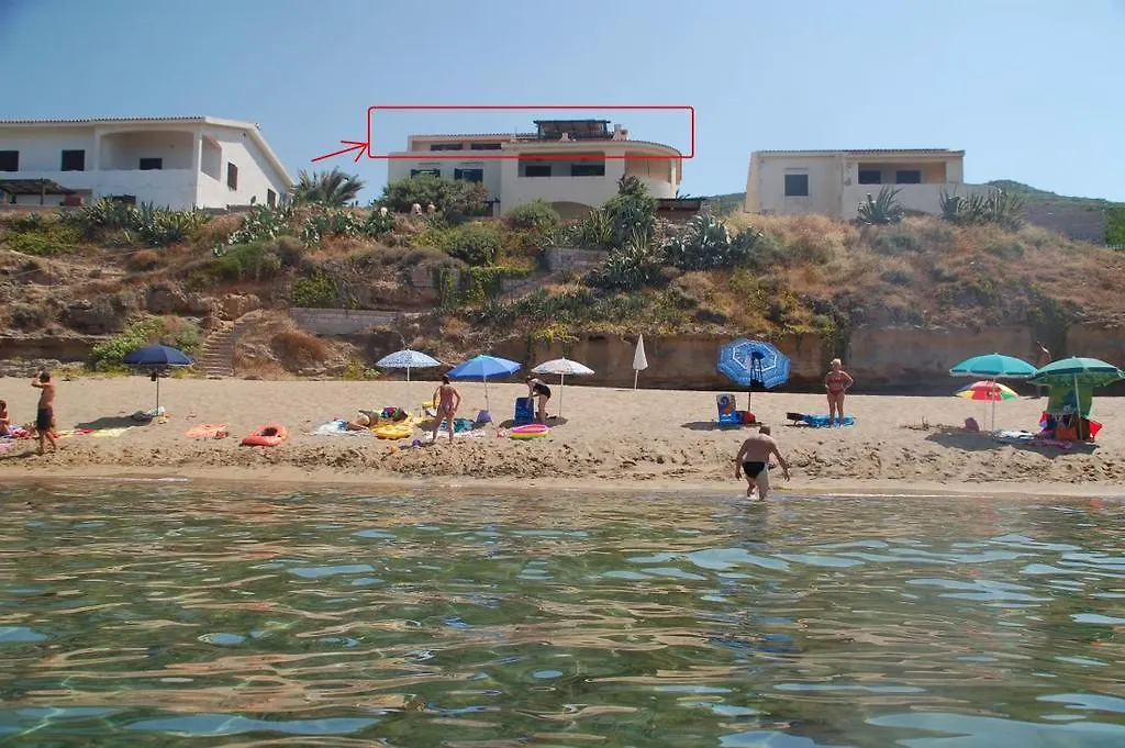 Villa Alabe - Waterfront Apartments In Bosa Porto Alabe