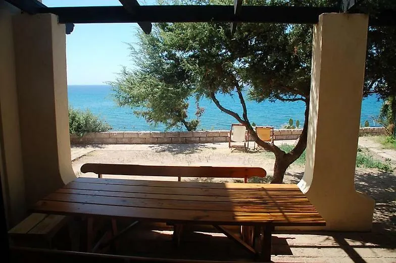 Villa Alabe - Waterfront Apartments In Bosa Porto Alabe
