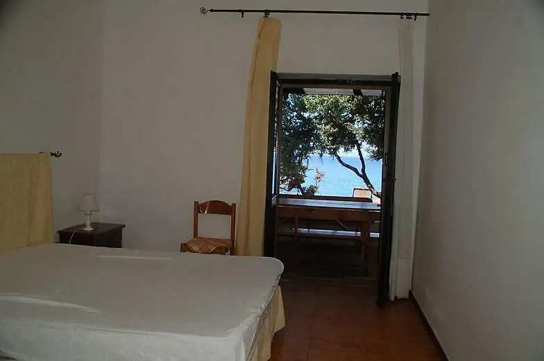 Villa Alabe - Waterfront Apartments In Bosa Porto Alabe